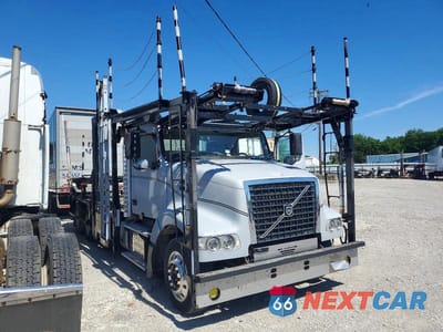 2014 VOLVO VAH 4V5RC9DG1EN164474 - główne zdjęcie licytacji z USA - miniatura