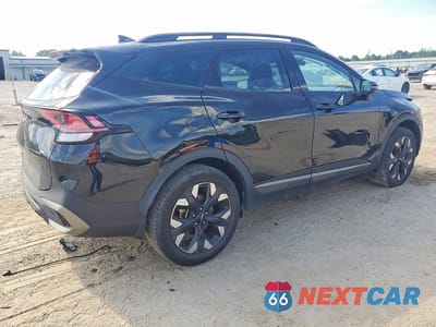Trzecie zdjęcie samochodu z tyłu: 2023 KIA SPORTAGE X LINE VIN:5XYK6CAF1PG123483 - miniatura