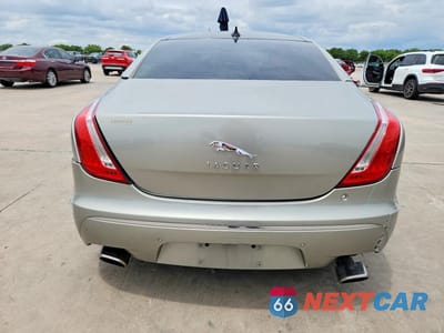 Zdjęcie 6 z 12 samochodu: 2013 JAGUAR XJ VIN:SAJWA1C77D8V56952 - miniatura