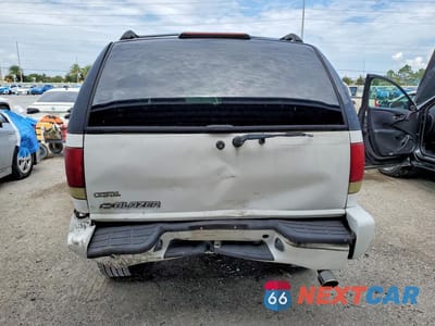 Zdjęcie 6 z 13 samochodu: 2002 CHEVROLET BLAZER VIN:1GNCS13W52K141299 - miniatura