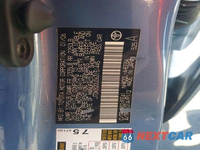 Zdjęcie 12 z 12 samochodu: 2006 TOYOTA PRIUS BASE VIN:JTDKB20U063151445 - miniatura