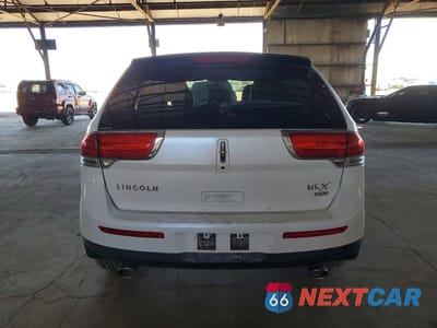 Zdjęcie 6 z 12 samochodu: 2011 LINCOLN MKX VIN:2LMDJ8JKXBBJ32200 - miniatura