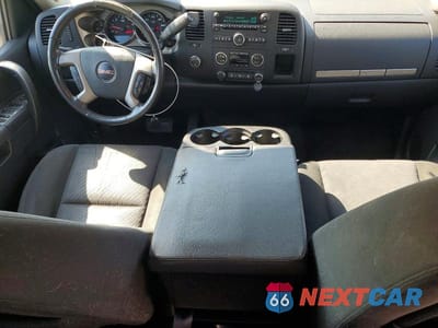Zdjęcie 8 z 12 samochodu: 2011 GMC SIERRA K1500 SLE VIN:1GTR2VE30BZ419868 - miniatura