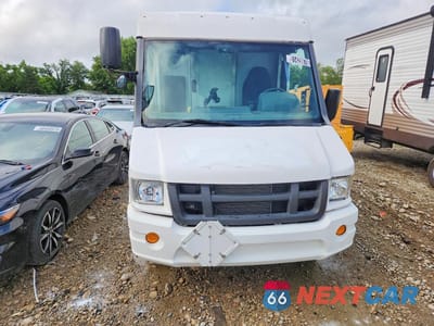 Piąte zdjęcie samochodu w środku: 2018 ISUZU REACH DELIVERY VAN VIN:JALB4T17XJ7W02311 - miniatura