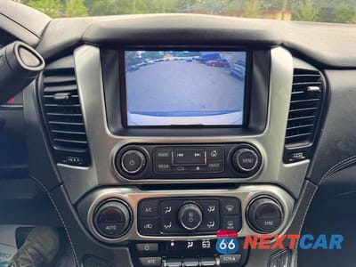 Zdjęcie 6 z 12 samochodu: 2019 CHEVROLET SUBURBAN K1500 LT VIN:1GNSKHKC1KR273818 - miniatura