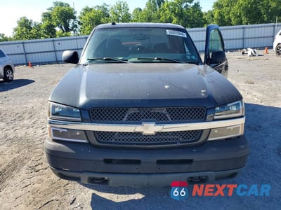 Piąte zdjęcie samochodu w środku: 2004 CHEVROLET SILVERADO C1500 VIN:2GCEC13T141430381 - miniatura