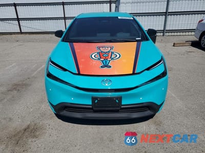 Piąte zdjęcie samochodu w środku: 2026 TOYOTA PRIUS LE VIN:JTDACAAU5T3079056 - miniatura
