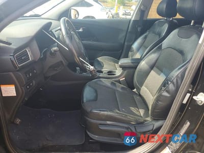 Zdjęcie 7 z 12 samochodu: 2017 KIA NIRO LXS SPECIAL EDITION VIN:KNDCC3LC4H5065900 - miniatura