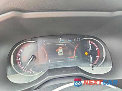 Zdjęcie 9 z 13 samochodu: 2024 TOYOTA RAV4 XLE VIN:2T3P1RFV0RW493173 - miniatura
