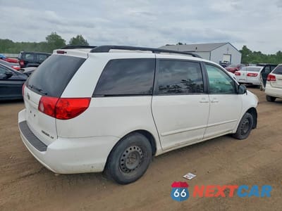 Trzecie zdjęcie samochodu z tyłu: 2010 TOYOTA SIENNA LE 8-PASSENGER VIN:5TDKK4CC0AS291615 - miniatura