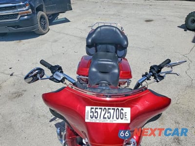 Piąte zdjęcie samochodu w środku: 2013 HARLEY-DAVIDSON FLHTCU ULTRA CLASSIC ELECTRA GLIDE VIN:1HD1FCM10DB661267 - miniatura