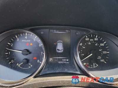 Zdjęcie 9 z 13 samochodu: 2017 NISSAN ROGUE SPORT SV VIN:JN1BJ1CR1HW115689 - miniatura