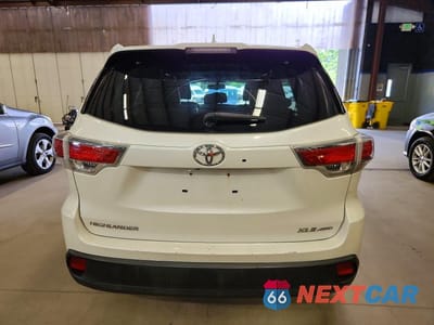 Zdjęcie 6 z 13 samochodu: 2015 TOYOTA HIGHLANDER XLE VIN:5TDJKRFH6FS081169 - miniatura
