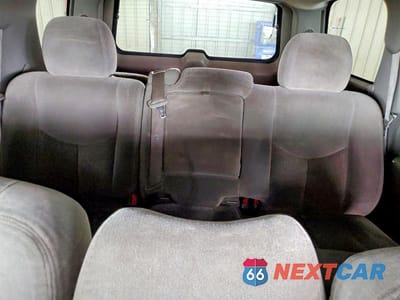 Zdjęcie 10 z 13 samochodu: 2004 CHEVROLET TAHOE C1500 VIN:1GNEC13V94J108330 - miniatura