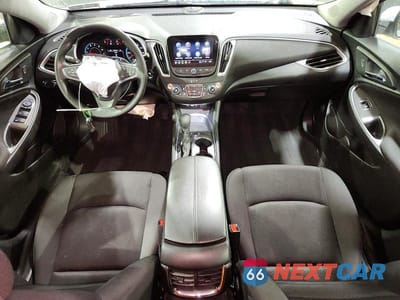 Zdjęcie 8 z 12 samochodu: 2025 CHEVROLET MALIBU LT VIN:1G1ZD5ST0SF129607 - miniatura