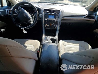 Zdjęcie 8 z 12 samochodu: 2020 FORD FUSION S VIN:3FA6P0G70LR181037 - miniatura