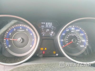 Zdjęcie 9 z 12 samochodu: 2011 HYUNDAI ELANTRA VIN:KMHDH4AEXBU132265 - miniatura
