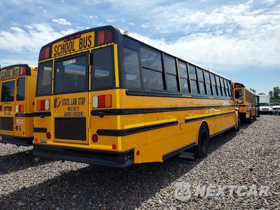 Czwarte zdjęcie samochodu z boku: 2019 FREIGHTLINER CHASSIS B2B VIN:4UZABRFC8KCKL4842 - miniatura