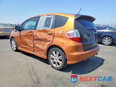 Drugie zdjęcie samochodu z przodu: 2011 HONDA FIT SPORT VIN:JHMGE8H67BS008755 - miniatura