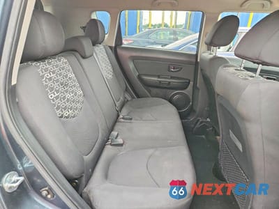 Zdjęcie 10 z 12 samochodu: 2011 KIA SOUL + VIN:KNDJT2A28B7313637 - miniatura