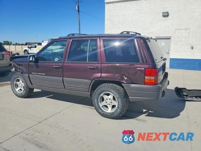 Drugie zdjęcie samochodu z przodu: 1998 JEEP GRAND CHEROKEE VIN:1J4GZ58S9WC242603 - miniatura