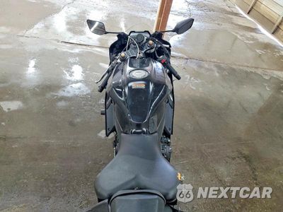 Zdjęcie 6 z 9 samochodu: 2022 YAMAHA YZFR7 VIN:JYARM38EXNA002350 - miniatura