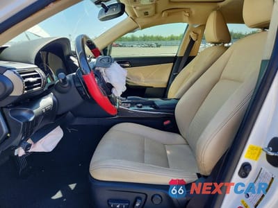 Zdjęcie 7 z 13 samochodu: 2016 LEXUS IS 200T VIN:JTHBA1D22G5037134 - miniatura