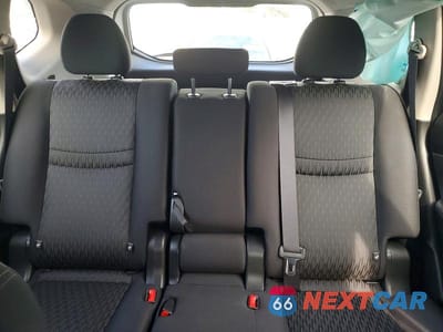 Zdjęcie 10 z 13 samochodu: 2020 NISSAN ROGUE S VIN:JN8AT2MT4LW018325 - miniatura