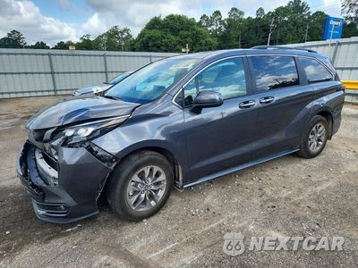 2025 TOYOTA SIENNA XLE 8-PASSENGER 5TDJRKEC9SS232220 - główne zdjęcie licytacji z USA - miniatura