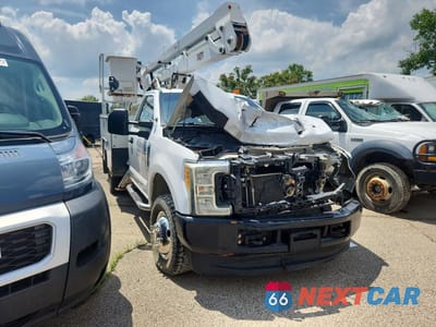 Czwarte zdjęcie samochodu z boku: 2017 FORD F350 SUPER DUTY VIN:1FDRF3H67HDA04594 - miniatura