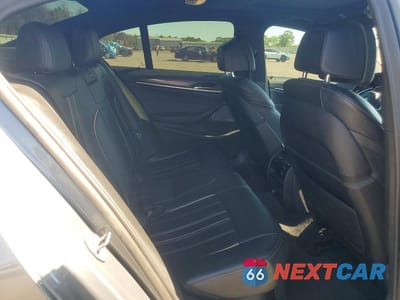 Zdjęcie 10 z 12 samochodu: 2021 BMW M550XI VIN:WBA13BK0XMCG13736 - miniatura