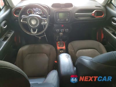 Zdjęcie 8 z 14 samochodu: 2017 JEEP RENEGADE TRAILHAWK VIN:ZACCJBCB7HPE93359 - miniatura
