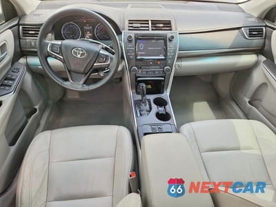 Zdjęcie 8 z 12 samochodu: 2016 TOYOTA CAMRY XLE VIN:4T4BF1FK3GR584596 - miniatura
