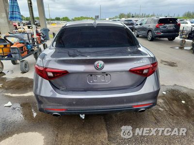 Zdjęcie 6 z 12 samochodu: 2019 ALFA ROMEO GIULIA VIN:ZARFAMANXK7599319 - miniatura