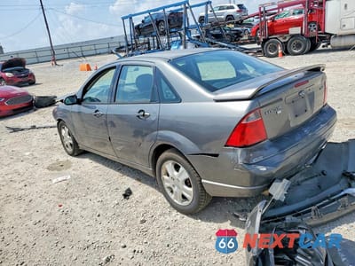 Drugie zdjęcie samochodu z przodu: 2005 FORD FOCUS VIN:1FAFP38Z95W132632 - miniatura