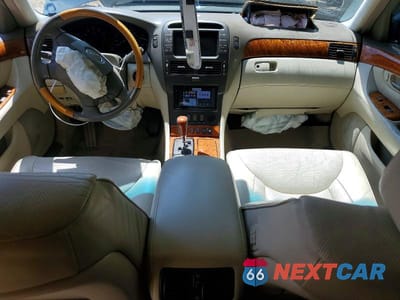 Zdjęcie 8 z 12 samochodu: 2004 LEXUS LS 430 VIN:JTHBN36FX40170040 - miniatura
