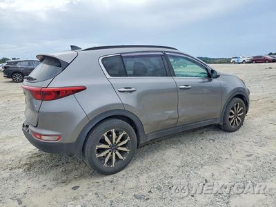 Trzecie zdjęcie samochodu z tyłu: 2018 KIA SPORTAGE EX VIN:KNDPNCAC2J7356906 - miniatura