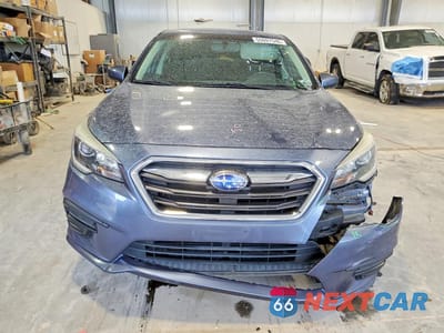 Piąte zdjęcie samochodu w środku: 2018 SUBARU LEGACY 2.5I PREMIUM VIN:4S3BNAC68J3012154 - miniatura