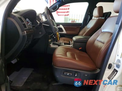 Zdjęcie 7 z 13 samochodu: 2016 TOYOTA LAND CRUISER BASE VIN:JTMCY7AJ6G4043735 - miniatura