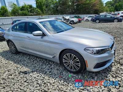 Czwarte zdjęcie samochodu z boku: 2018 BMW 530XE VIN:WBAJB1C57JB374393 - miniatura