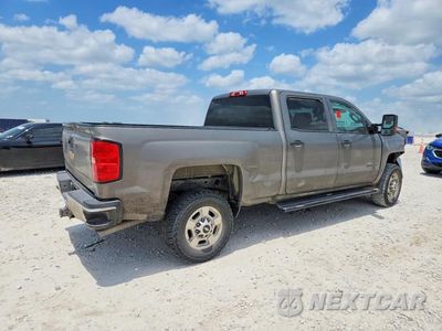 Trzecie zdjęcie samochodu z tyłu: 2017 CHEVROLET SILVERADO C2500 HEAVY DUTY VIN:1GC1CUEG4HF159475 - miniatura