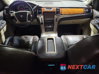 Zdjęcie 8 z 13 samochodu: 2014 CADILLAC ESCALADE ESV PLATINUM VIN:1GYS4KEF3ER165091 - miniatura