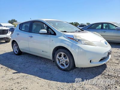 Czwarte zdjęcie samochodu z boku: 2015 NISSAN LEAF VIN:JN1AZ0CP4BT008013 - miniatura
