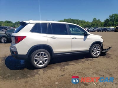 Trzecie zdjęcie samochodu z tyłu: 2025 HONDA PASSPORT EXL VIN:5FNYF8H57SB000663 - miniatura