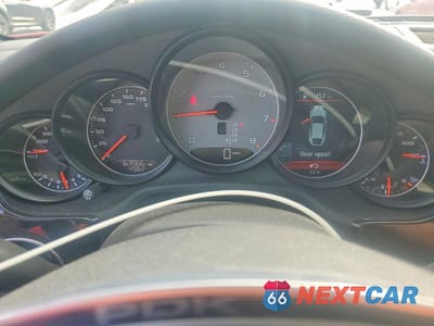 Zdjęcie 9 z 12 samochodu: 2014 PORSCHE PANAMERA S VIN:WP0AB2A79EL056157 - miniatura
