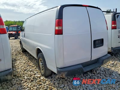 Drugie zdjęcie samochodu z przodu: 2015 CHEVROLET EXPRESS G2500 VIN:1GCWGFCFXF1167896 - miniatura