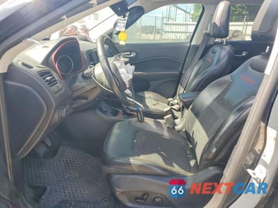 Zdjęcie 7 z 13 samochodu: 2018 JEEP COMPASS VIN:3C4NJDDB9JT367120 - miniatura