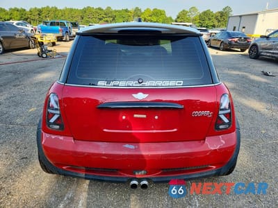 Zdjęcie 6 z 12 samochodu: 2005 MINI COOPER S VIN:WMWRE33505TL14140 - miniatura