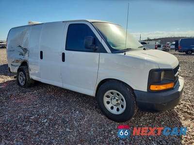 Czwarte zdjęcie samochodu z boku: 2014 CHEVROLET EXPRESS G1500 VIN:1GCSGAFX9E1103028 - miniatura