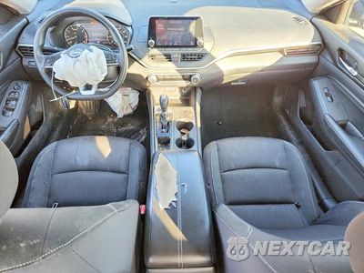 Zdjęcie 8 z 13 samochodu: 2019 NISSAN ALTIMA S VIN:1N4BL4BV6KC131151 - miniatura